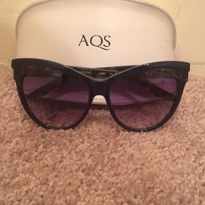 AQS cat eye sunglasses